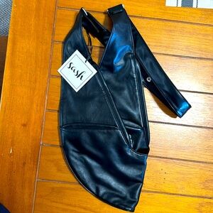 NWT Sash bag in black
